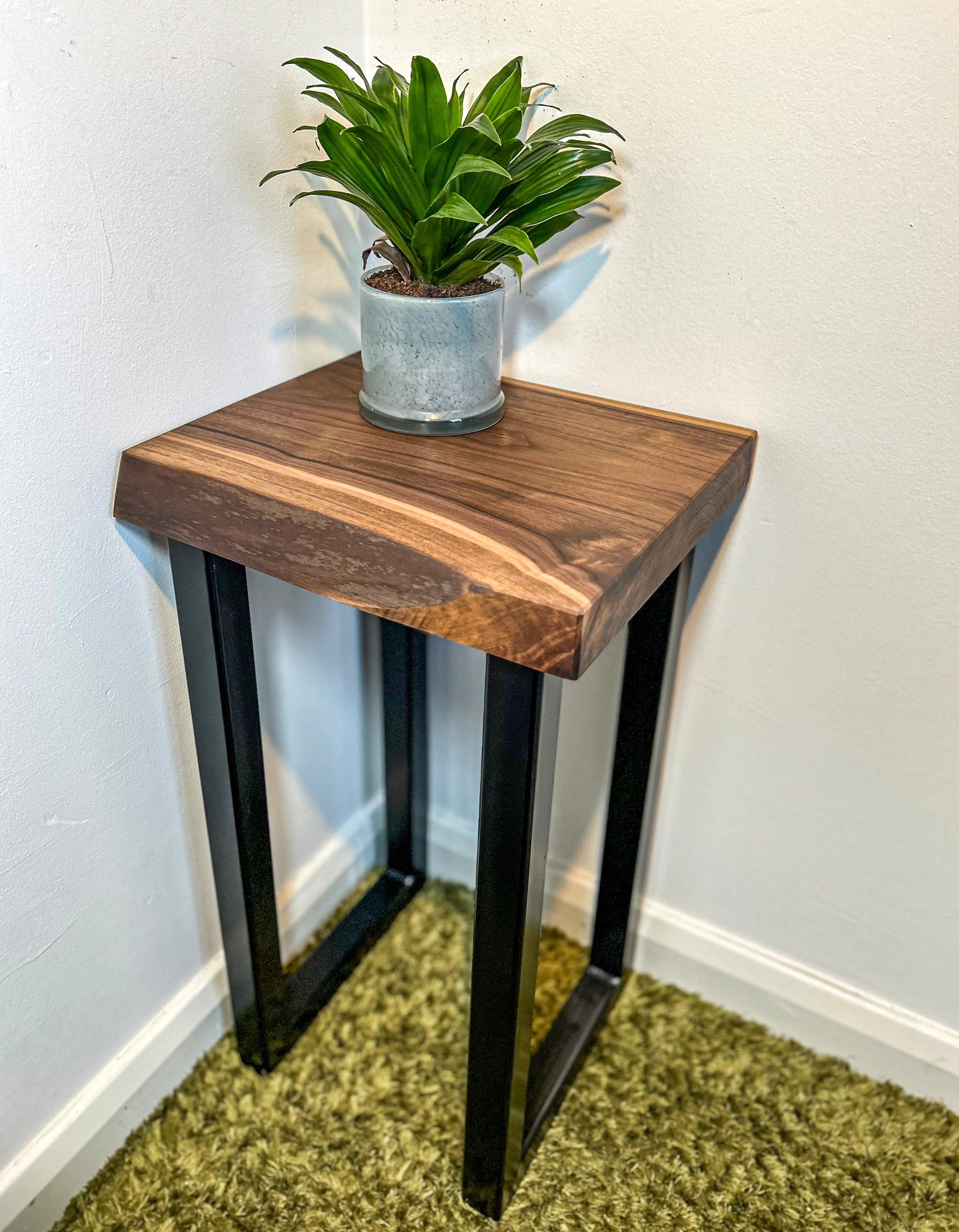 Luxury Walnut Side Table - Image 3